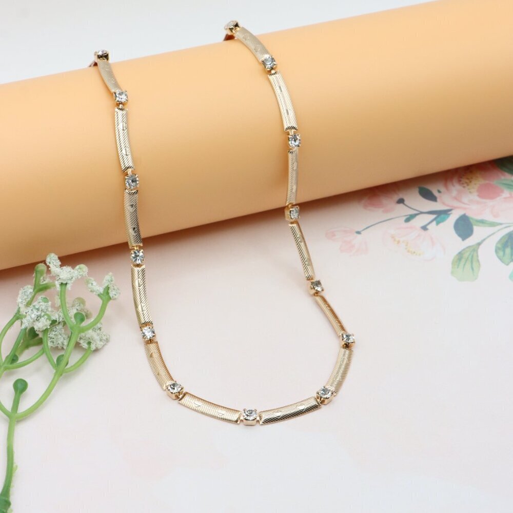 "Elegant Rose Gold Crystal Bar Necklace Glam Chain Design, XPNL0299